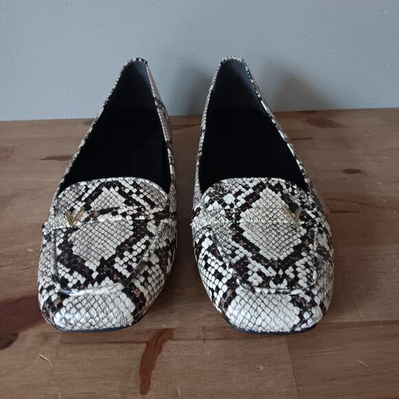 Vionic Hayes Snakeskin Leather Loafer Flats Women's 8.5 Narrow (N) - Picture 2 of 10